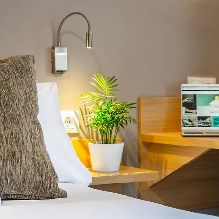 Vas Autocheckin Отель