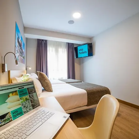 Vas Autocheckin Отель *