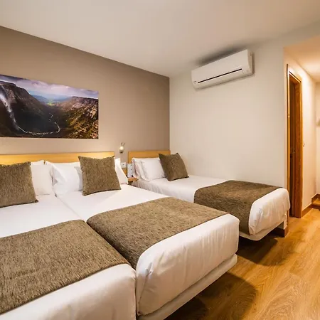 Vas Autocheckin Отель