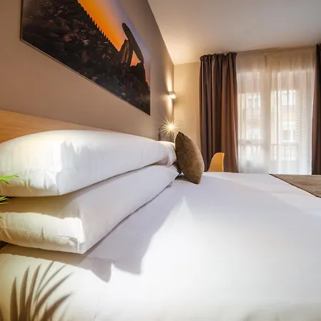 Vas Autocheckin Отель *